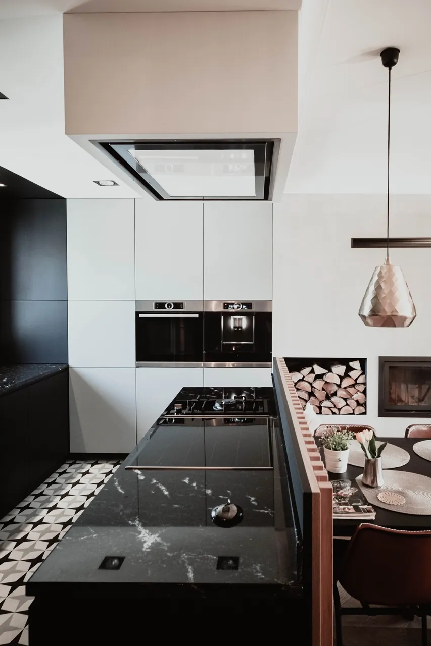 Obrázek Odsavač vestavný stropní SU Light Black (CDS9001C)