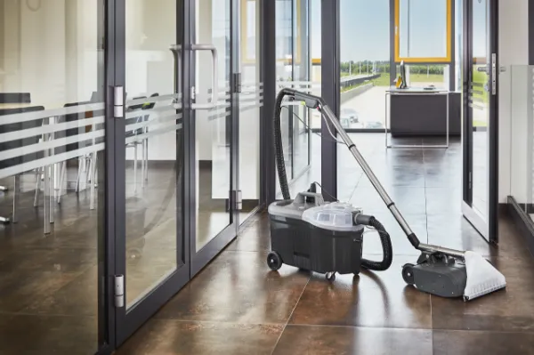 Obrázek ELEKTROHUBICE PRO MOKRÉ VYSÁVÁNÍ PROFI 55
