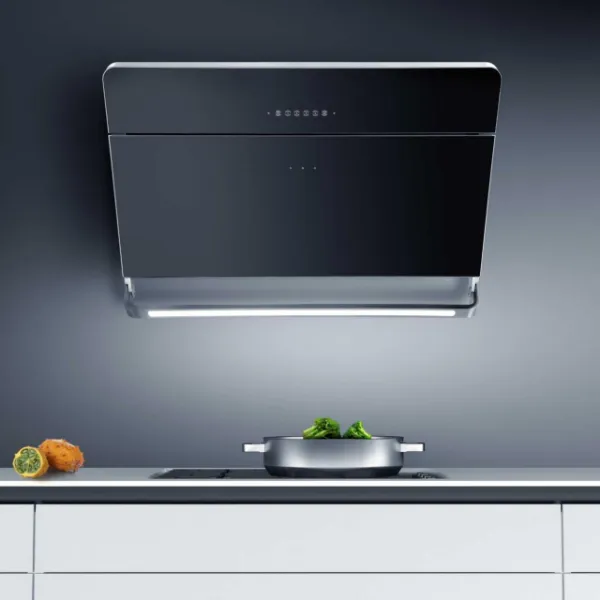 Obrázek Odsavač šikmý komínový Illumia Black (CDP9002C)
