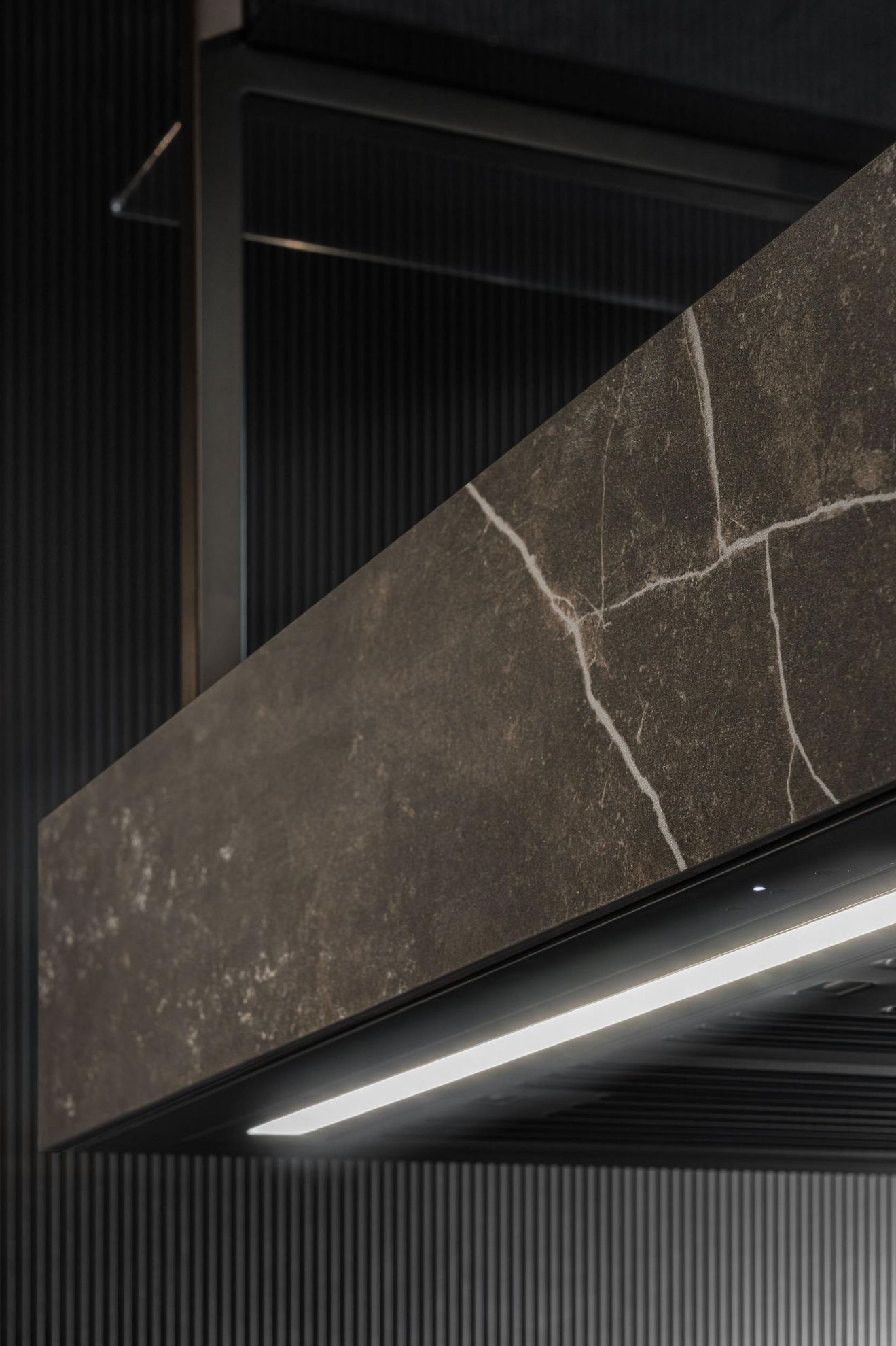 Obrázek Odsavač ostrůvkový MINIMAL 1.120P Black CDW1201C+P