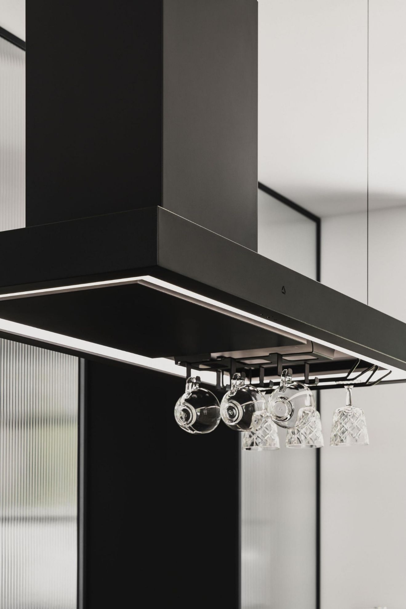 Obrázek Odsavač ostrůvkový MINIMAL 2.120 Black CDW1202C+U