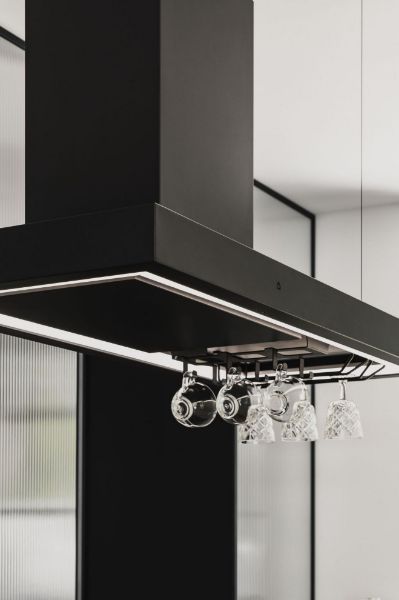 Obrázek Odsavač ostrůvkový MINIMAL 2.180 Black CDW1802C+U