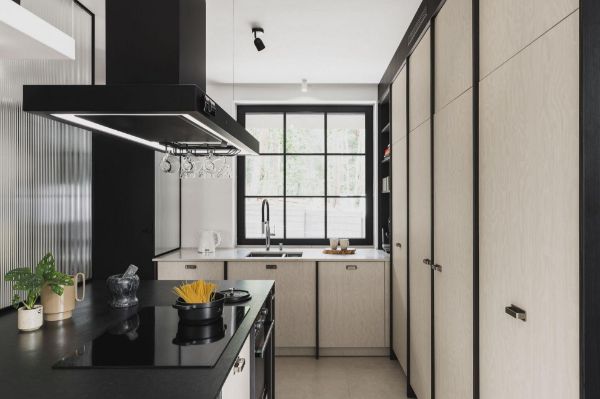 Obrázek Odsavač ostrůvkový MINIMAL 2.180 Black CDW1802C+U