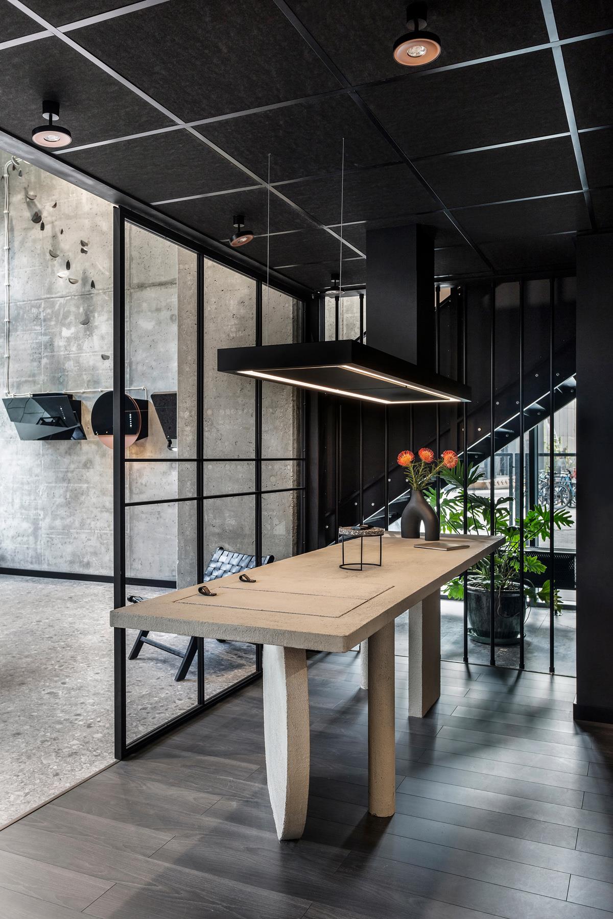 Obrázek Odsavač ostrůvkový MINIMAL 2.180 Black CDW1802C+U