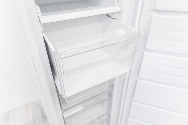 Obrázek MRAZNIČKA VOLNĚ STOJÍCÍ RFN3204WD