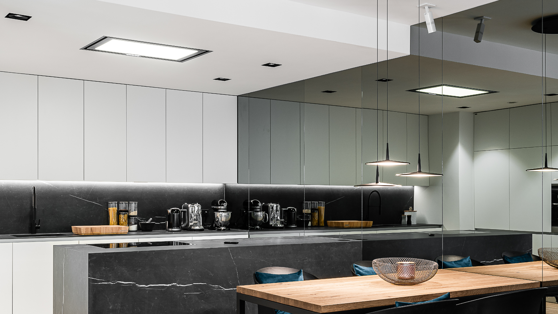 Obrázek Odsavač vestavný stropní SU Light Inox White (CDS9001IB)