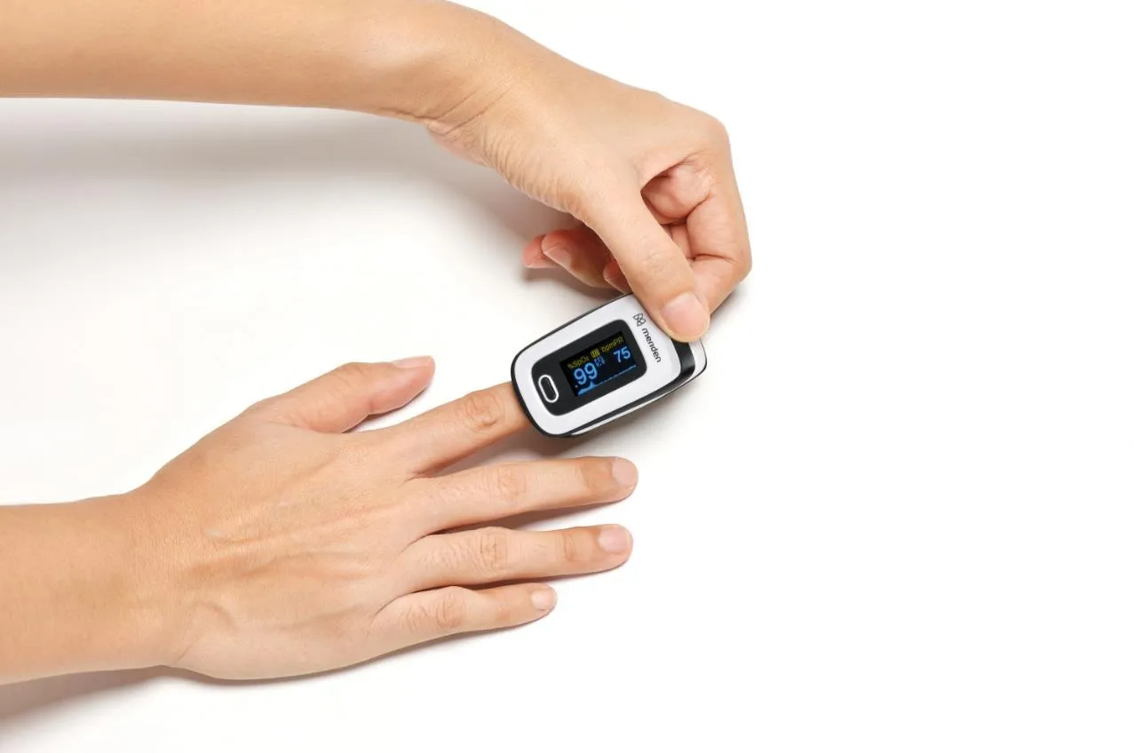 Prstový pulzní oxymetr MERIDEN Impulso2 JPD-500E