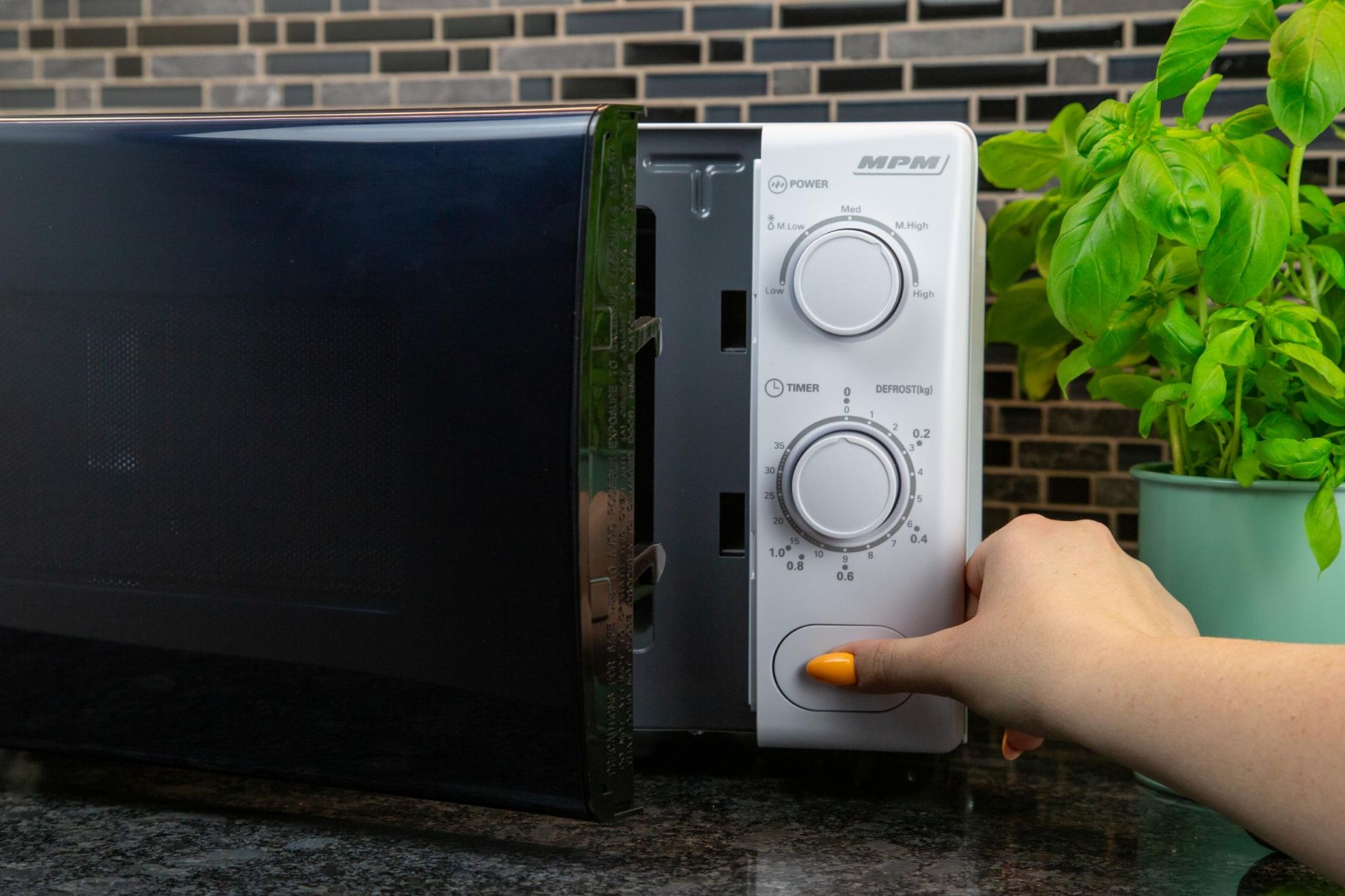 Obrázek Mikrovlnná trouba MPM-20-KMM-12 W